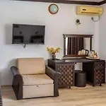 Sunny Paradise Ll Hotel